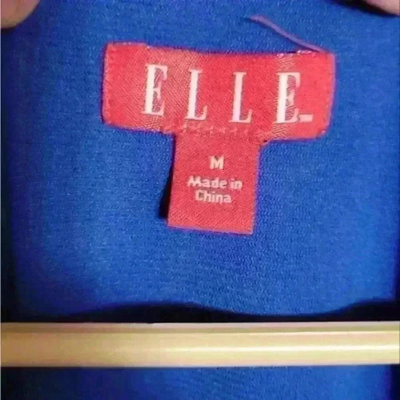 Elle flower print blue and white top‎ - Picture 4 of 5